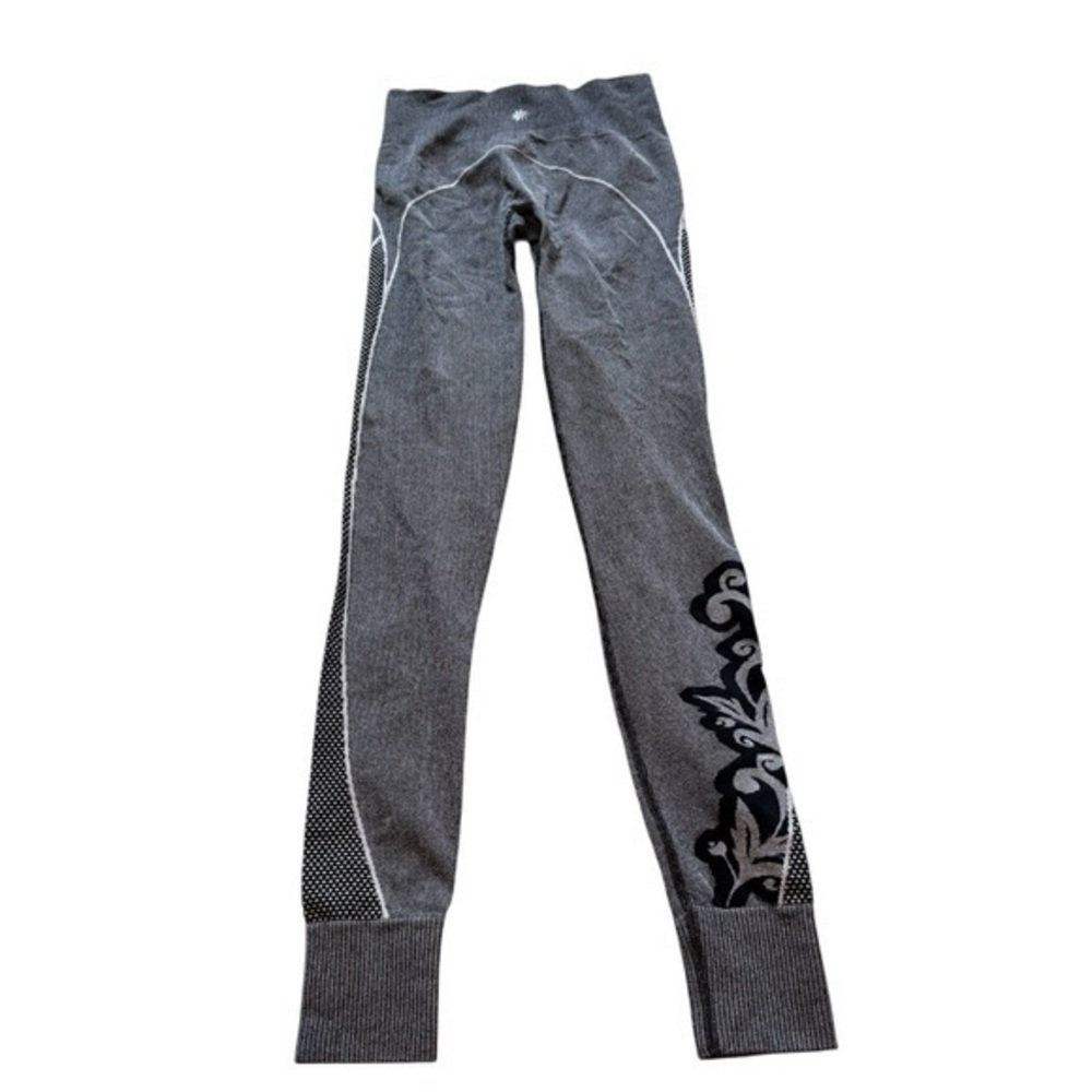 Athleta Seamless Patterned Leggings – Size Small – Gray Black High Rise